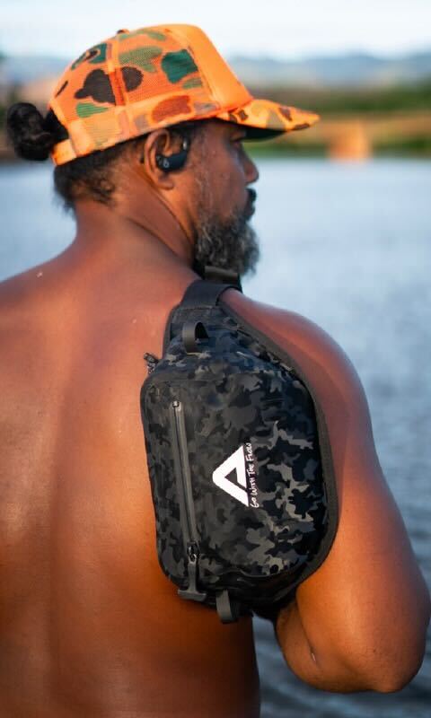 Nalu Camo Waterproof Fanny Pack in Black | Nalu Gear